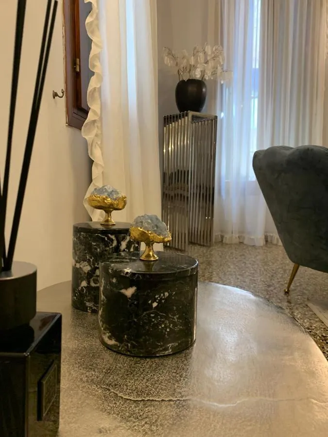 Apartment San Marco Charming Suite Venice